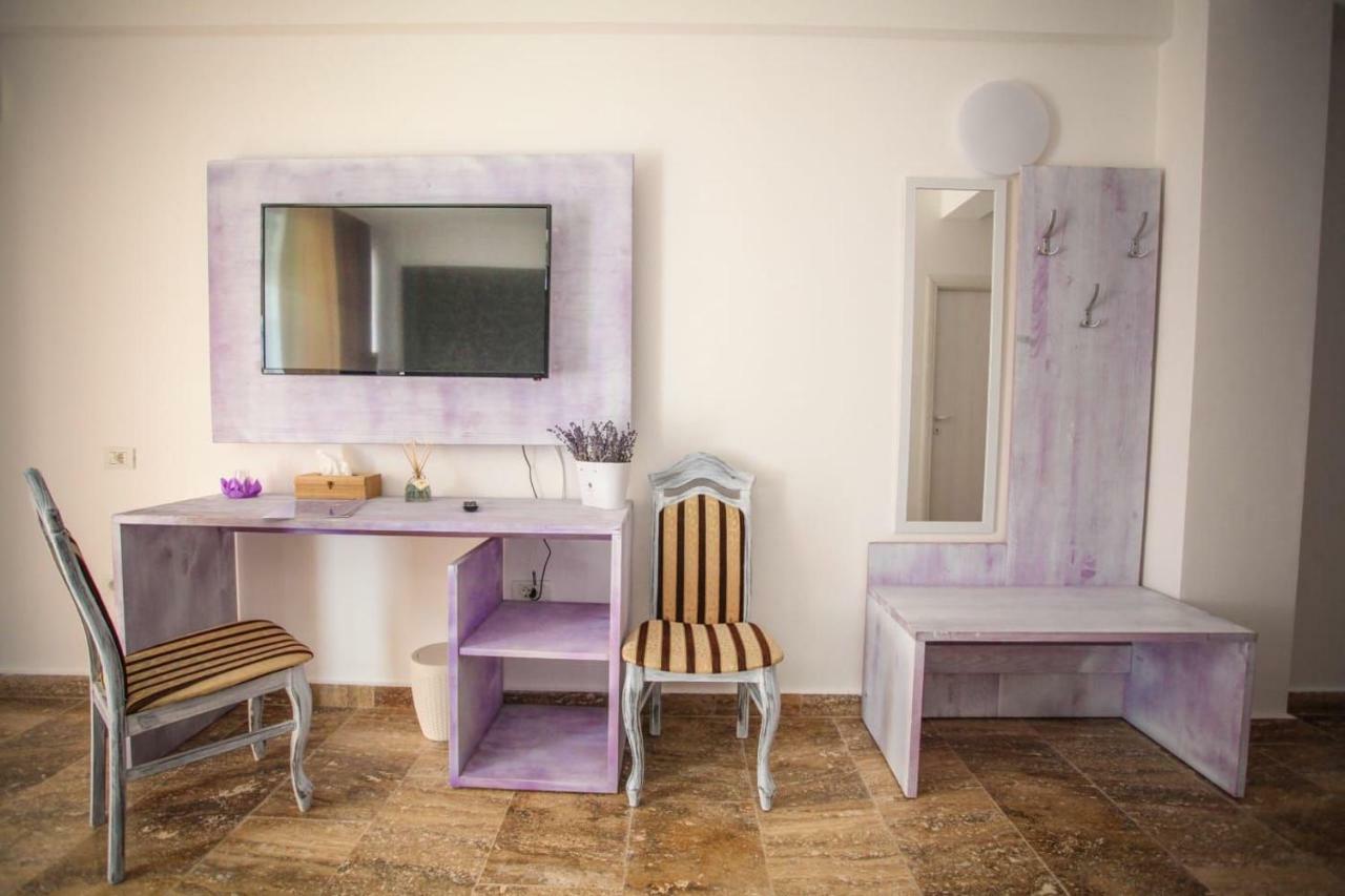 Lavender Villa Năvodari Exteriör bild